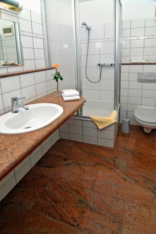 Hotel Am Schwan Düsseldorf Chambre photo