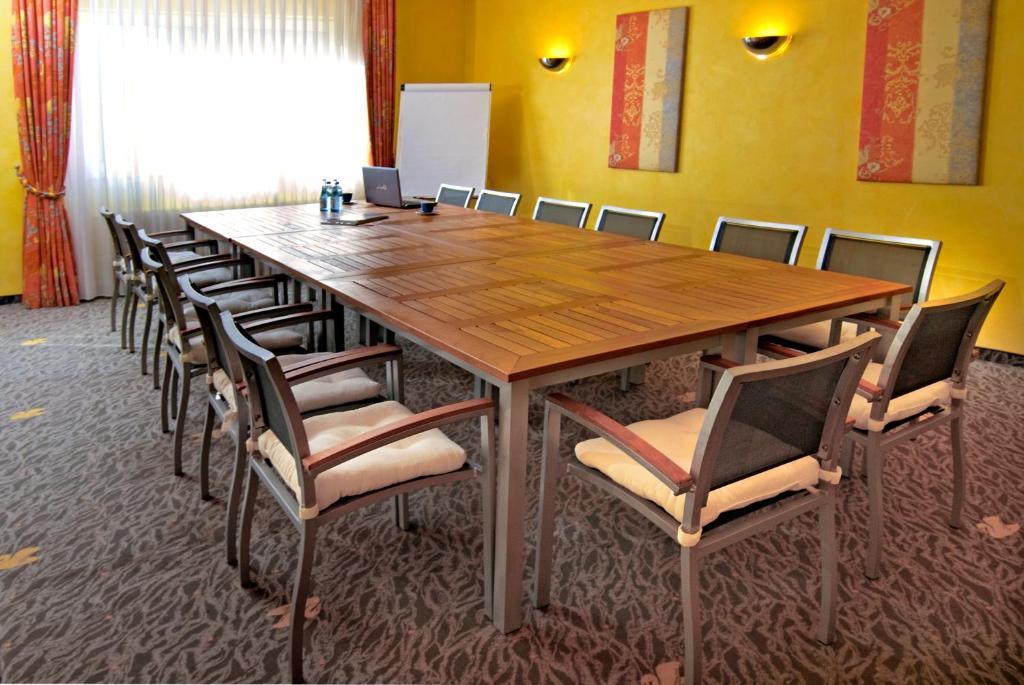 Hotel Am Schwan Düsseldorf Extérieur photo